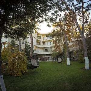 Beaumonde Garden אתר נופש טביליסי