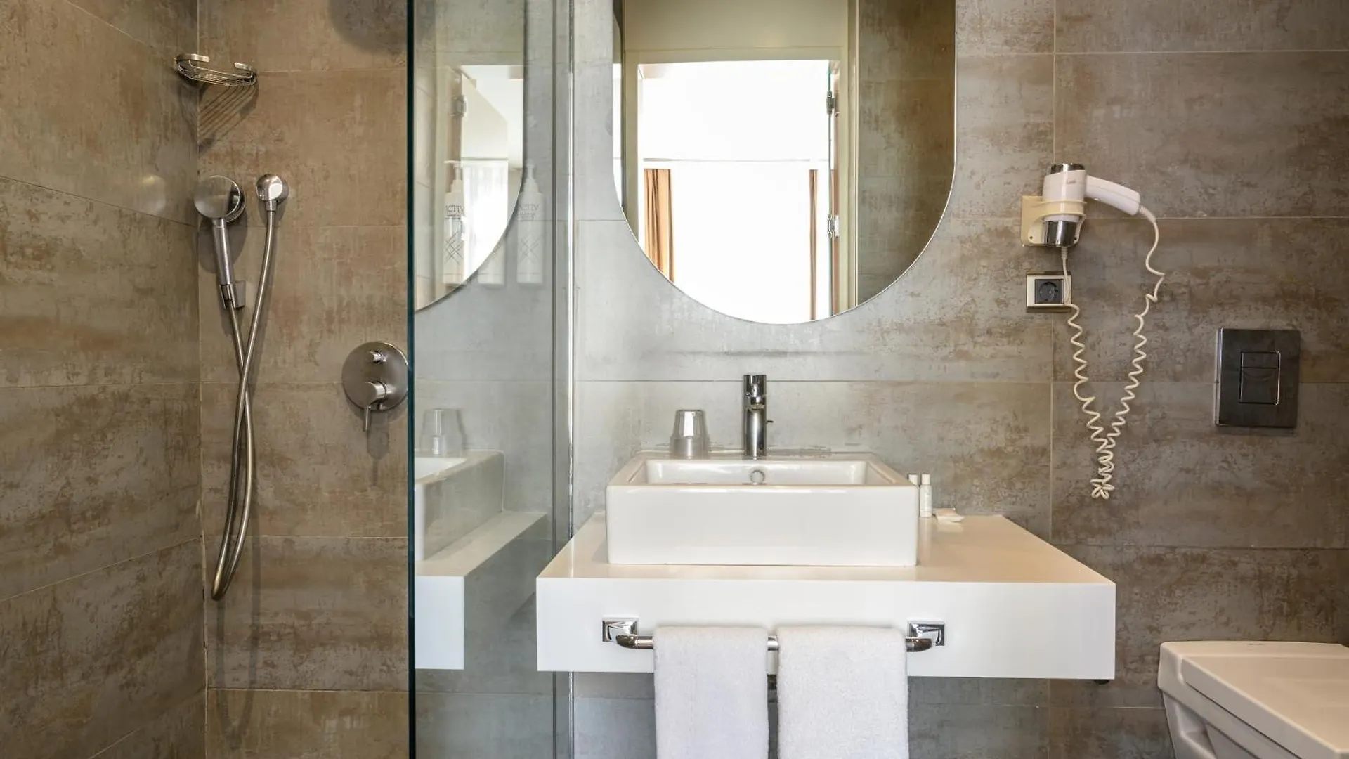 Four Points Flex By Sheraton Istanbul Taksim Square Hotel