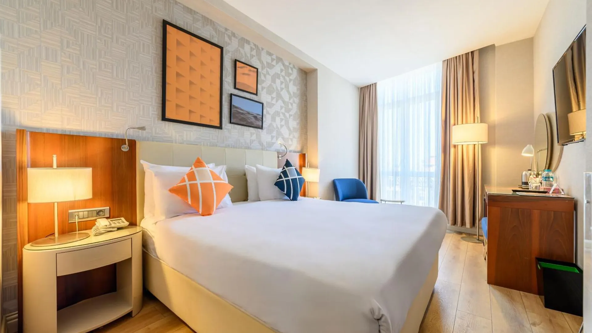 Hotel Four Points Flex By Sheraton Istanbul Taksim Square