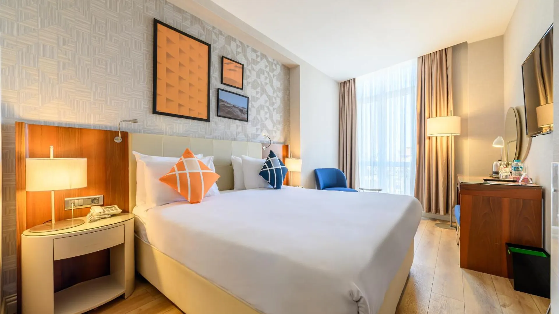 Four Points Flex By Sheraton Istanbul Taksim Square Hotel