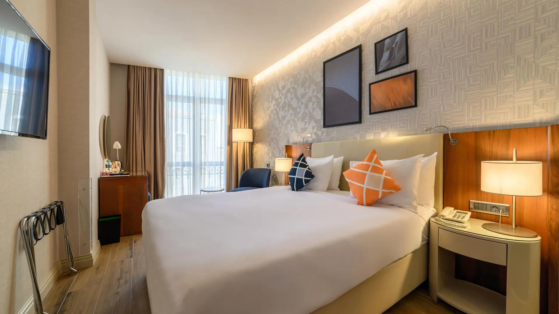 Four Points Flex By Sheraton Istanbul Taksim Square